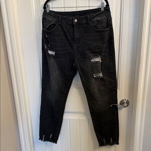 Women's Ripped Jeans Straight Leg Distressed Boyfriend Black Jeans